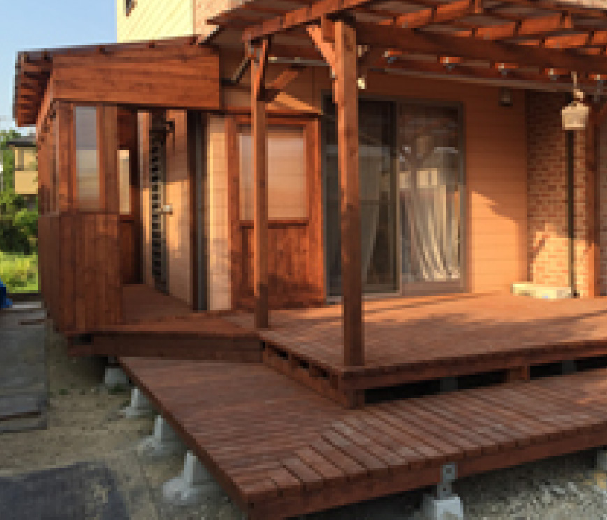 ウッドデッキ２